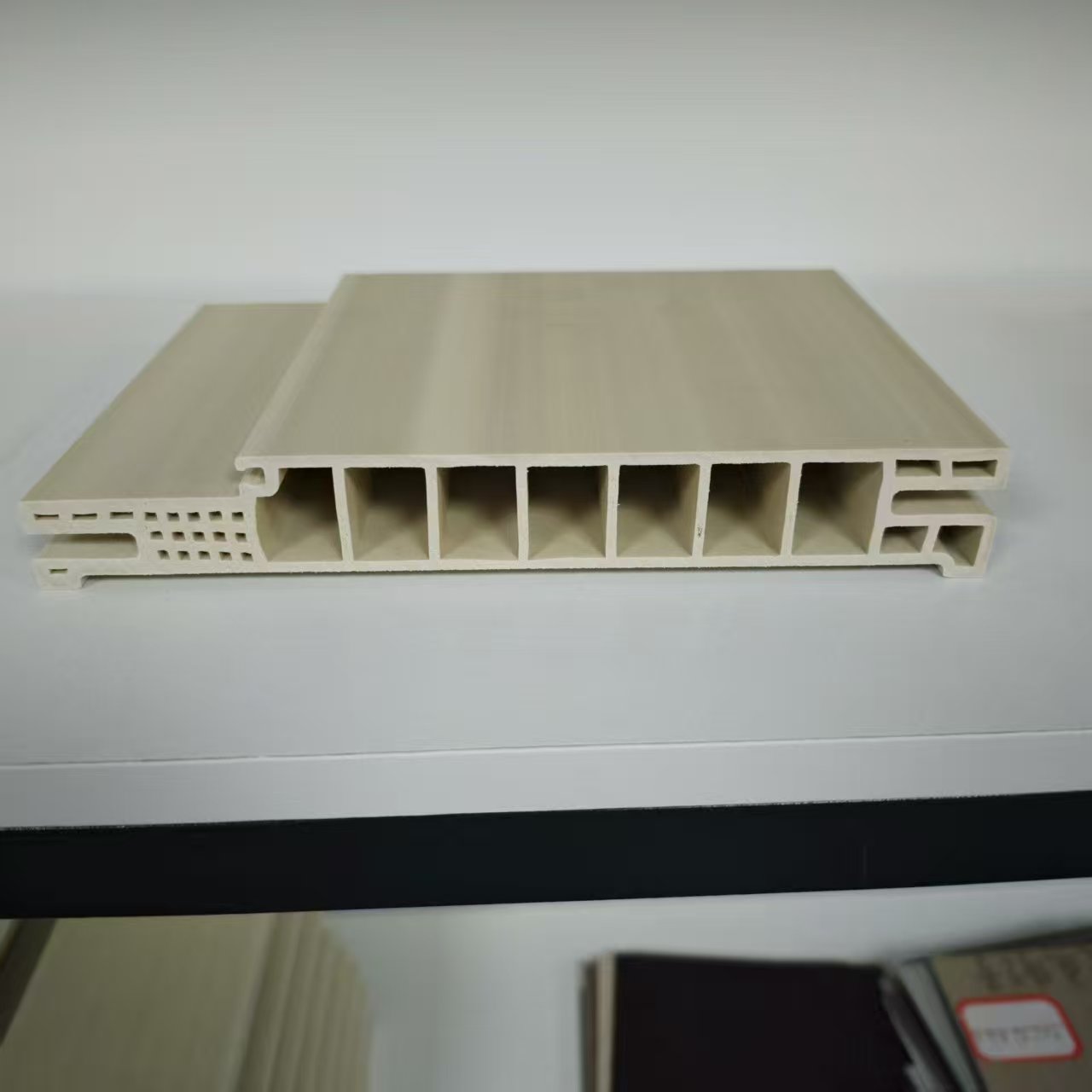 100/140/180/220mm Fráma Doras WPC A-cineál le haghaidh Painéal 40mm / 45mm